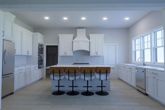 Photo 18 for Farmhouse House Plan #1109-15 - 5 bed, 3 bath