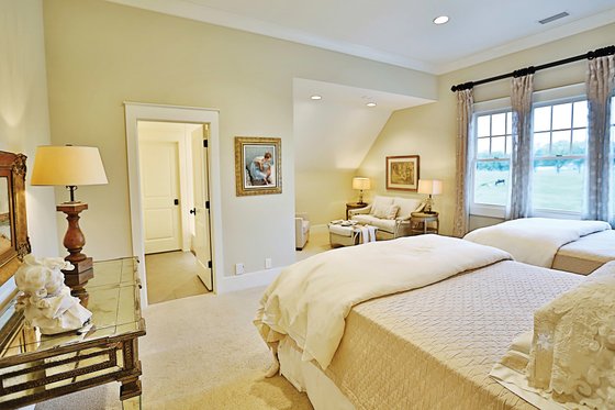 Interior - Master Bedroom for Craftsman House Plan #927-5 - 4 bed, 5.5 bath