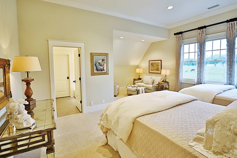 Dream House Plan - Interior - Master Bedroom for Craftsman House Plan #927-5 - 4 bed, 5.5 bath