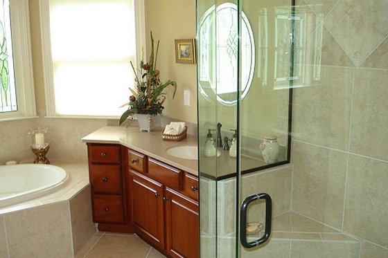 Traditional style home, Master Bathroom photo