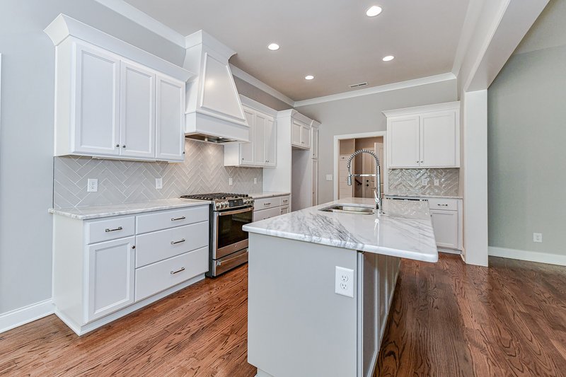 Dream House Plan - Interior - Kitchen 2 for Craftsman House Plan #430-140 - 3 bed, 2.5 bath