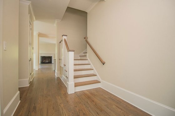 Interior - Entry for Craftsman House Plan #119-370 - 4 bed, 4 bath