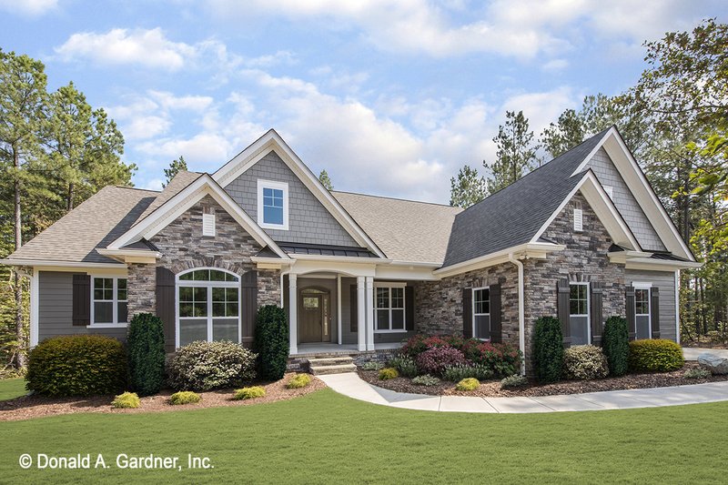 Country Style House Plan 4 Beds 3 Baths 2097 Sq Ft Plan Country Style House Plan 4 Beds 3 Baths 2097 Sq Ft Plan