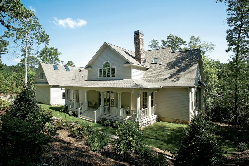 House Plan Design - Exterior - Rear Elevation for Country House Plan #929-18 - 4 bed, 3.5 bath