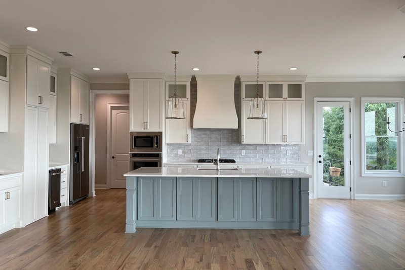 Architectural House Design - Interior - Kitchen 2 for Modern House Plan #437-130 - 4 bed, 4 bath