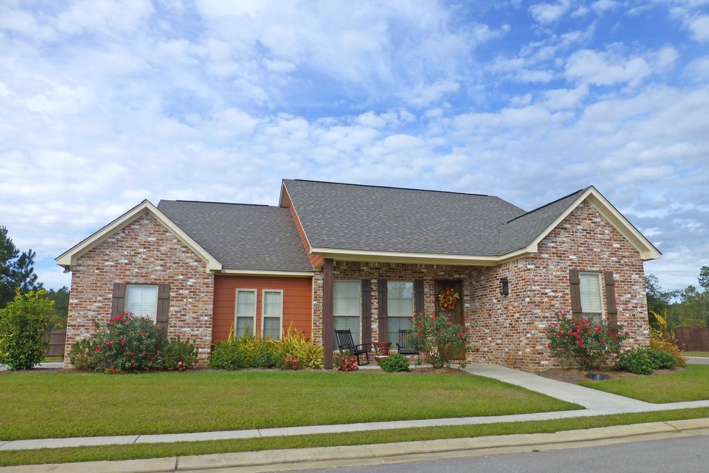 Ranch Style House Plan - 3 Beds 2 Baths 1600 Sq/Ft Plan #430-108