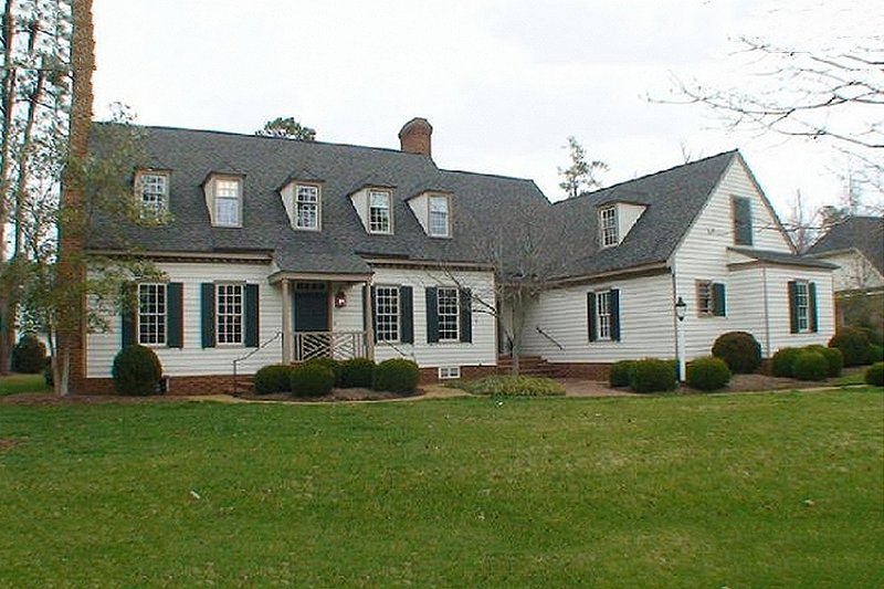 Home Plan - Front view - 3500 square foot Colonial Home