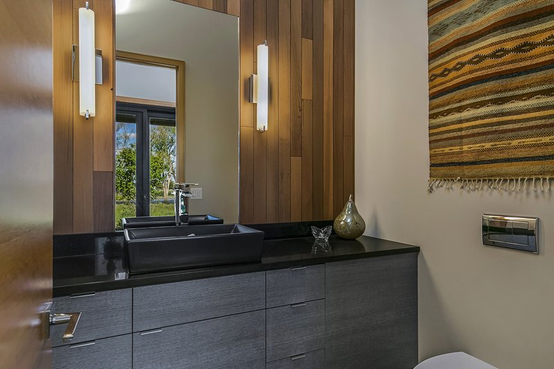 Architectural House Design - Interior - Bathroom 1 for Contemporary House Plan #892-20 - 3 bed, 3.5 bath