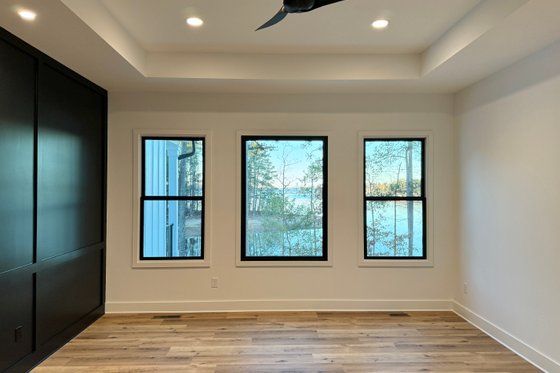 Interior - Master Bedroom for Craftsman House Plan #437-131 - 3 bed, 2 bath