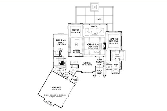 Floor Plan - Main Floor for Craftsman House Plan #929-1141 - 4 bed, 3 bath
