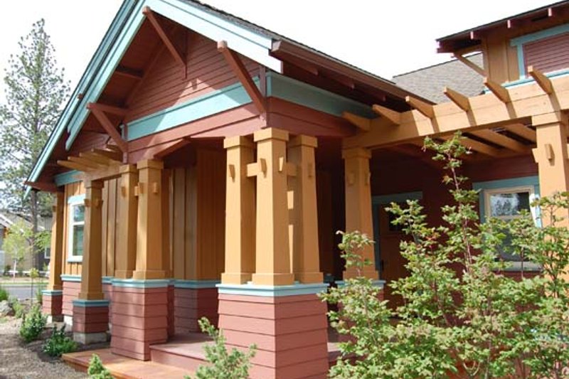 House Plan Design - Photo 4 for Craftsman House Plan #434-14 - 3 bed, 2 bath