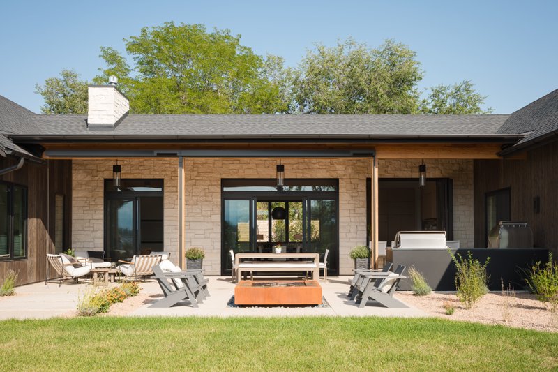 House Blueprint - Exterior - Outdoor Living for Contemporary House Plan #1042-25 - 4 bed, 4 bath