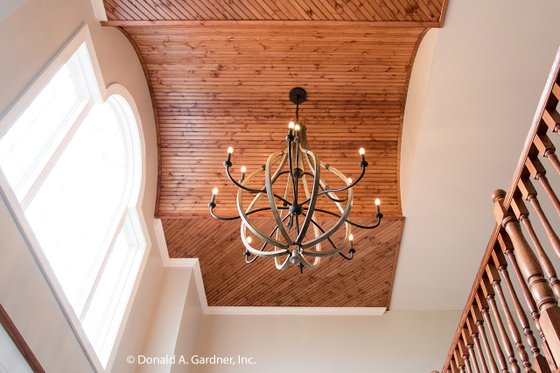 Entry Vaulted Ceiling