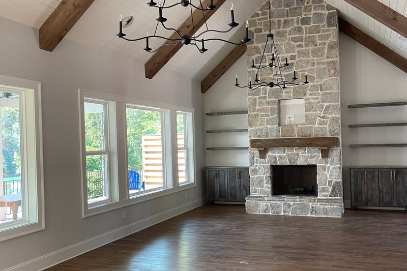 Home Plan - Interior - Family Room for Craftsman House Plan #437-122 - 4 bed, 4 bath