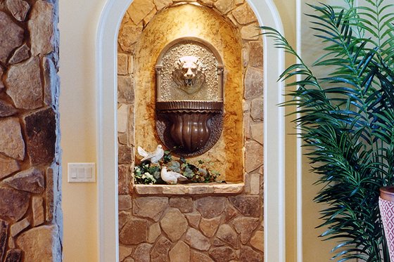 Photo 5 for Traditional House Plan #437-47 - 4 bed, 4.5 bath
