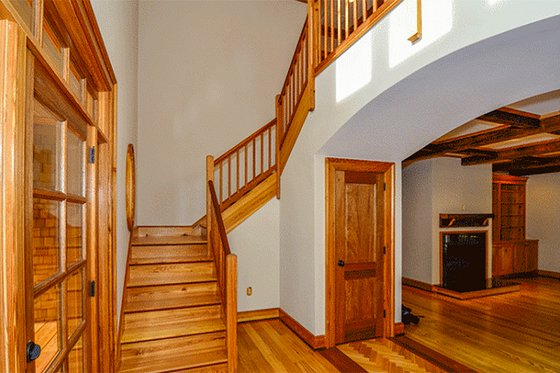Interior - Entry for Country House Plan #137-280 - 4 bed, 4.5 bath
