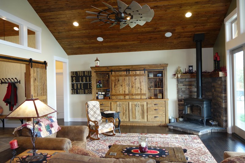 Architectural House Design - Interior - Family Room 1 for Craftsman House Plan #124-1005 - 2 bed, 2 bath