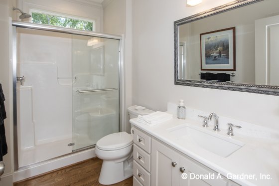 Interior - Bathroom for Craftsman House Plan #929-1043 - 3 bed, 2 bath