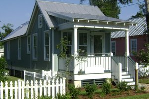 Cottage Exterior - Front Elevation Plan #536-4