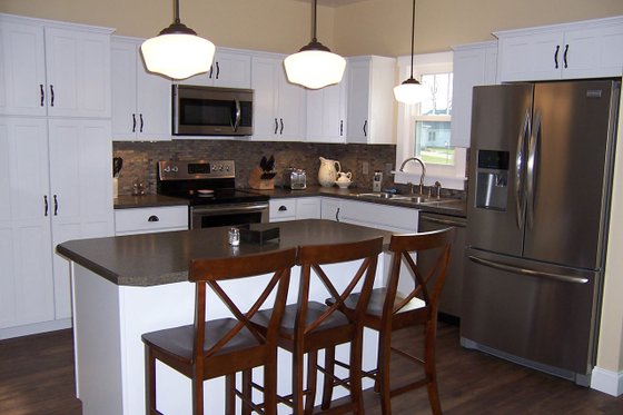 Interior - Kitchen for Craftsman House Plan #461-9 - 3 bed, 2.5 bath