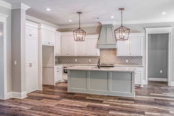 Interior - Kitchen for Country House Plan #430-194 - 4 bed, 2 bath