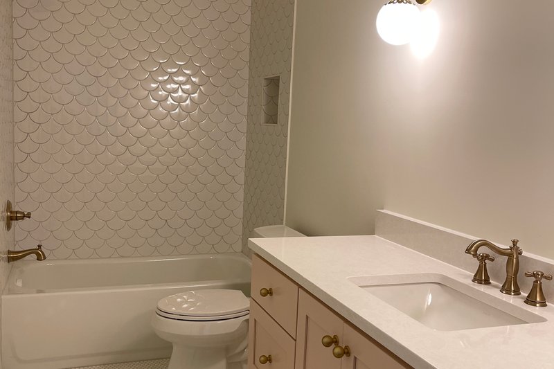Architectural House Design - Interior - Bathroom 1 for Farmhouse House Plan #437-129 - 3 bed, 3.5 bath
