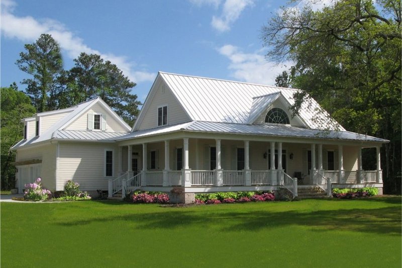 Home Plan - Farmhouse Exterior - Front Elevation Plan #137-252