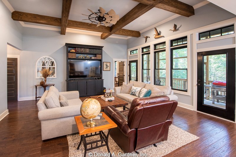 Dream House Plan - Interior - Family Room for European House Plan #929-966 - 3 bed, 2 bath
