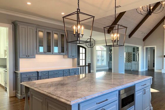 Interior - Kitchen 2 for Craftsman House Plan #437-96 - 4 bed, 4.5 bath