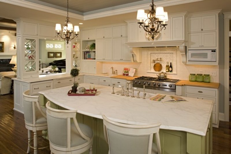 Dream House Plan - Interior - Kitchen for Traditional House Plan #56-604 - 4 bed, 4 bath
