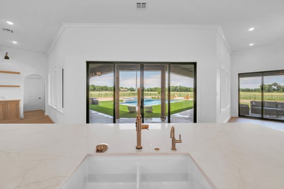 Interior - Kitchen for Cottage House Plan #1096-14 - 4 bed, 4.5 bath