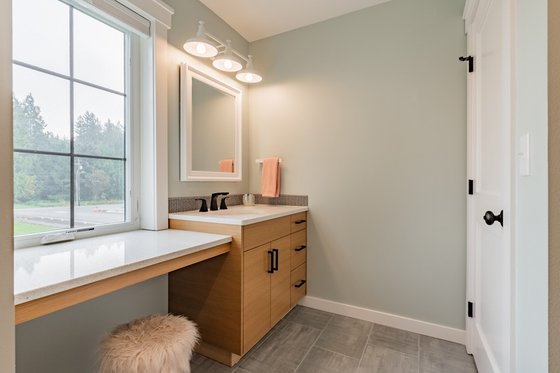 Interior - Bathroom 2 for Farmhouse House Plan #1070-42 - 4 bed, 3.5 bath