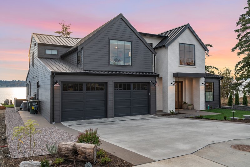 House Design - Photo 4 for Contemporary House Plan #1070-193 - 4 bed, 3.5 bath