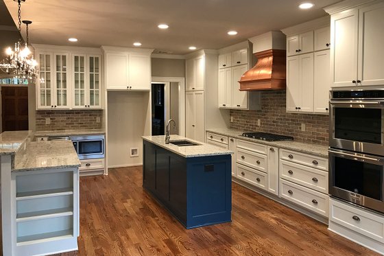 Interior - Kitchen for Craftsman House Plan #437-87 - 4 bed, 2.5 bath