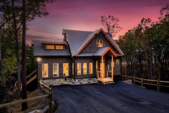 Exterior - Front Elevation 1 for Cabin House Plan #123-118 - 5 bed, 5 bath