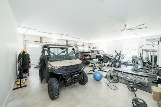 Interior - Other 9 for Farmhouse House Plan #1116-1 - 4 bed, 4 bath