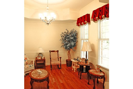 Photo 4 for Southern House Plan #456-13 - 3 bed, 2.5 bath