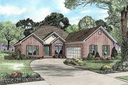 Traditional Style House Plan - 3 Beds 2.5 Baths 2413 Sq/Ft Plan #17-2211 