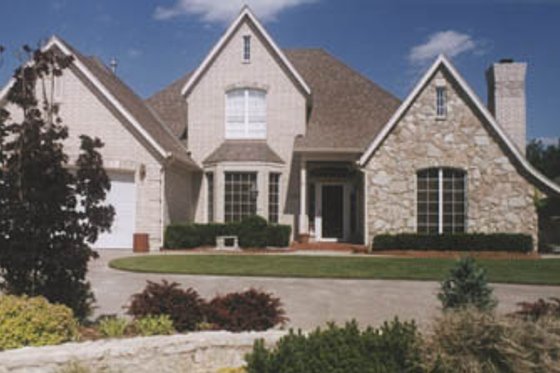 Exterior - Front Elevation for European House Plan #52-145 - 3 bed, 2.5 bath