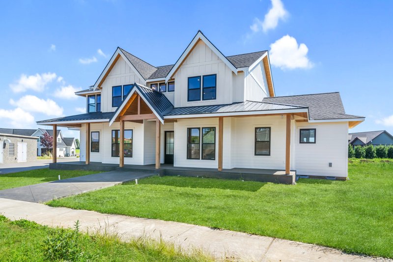 Dream House Plan - Exterior - Front Elevation 3 for Farmhouse House Plan #1070-135 - 5 bed, 3.5 bath