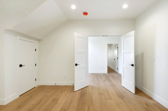 Photo 31 for Contemporary House Plan #1070-161 - 4 bed, 2.5 bath