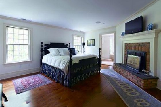 Interior - Master Bedroom for Colonial House Plan #137-207 - 3 bed, 2 bath