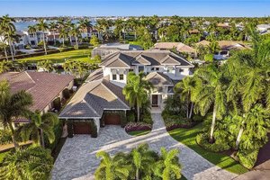 Exterior - Front Elevation 3 for Contemporary House Plan #548-57 - 5 bed, 5 bath