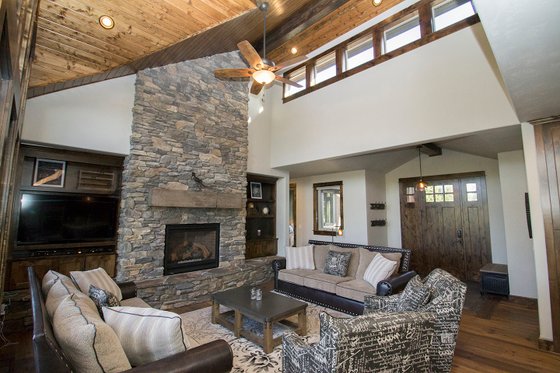 Interior - Other 1 for Craftsman House Plan #892-13 - 3 bed, 3.5 bath