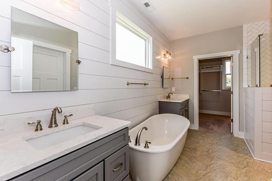 Interior - Master Bathroom for Craftsman House Plan #20-2146 - 4 bed, 2.5 bath