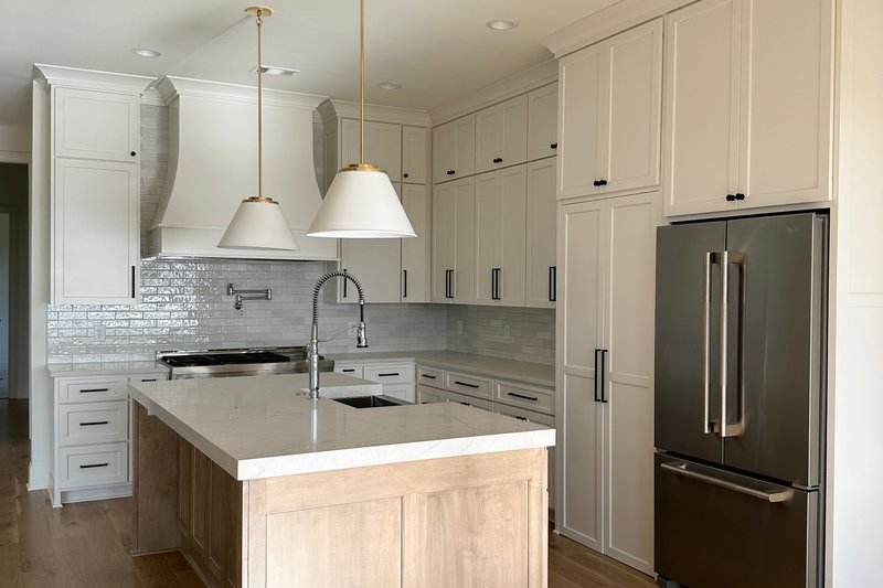 Architectural House Design - Interior - Kitchen 1 for Craftsman House Plan #437-143 - 4 bed, 3.5 bath