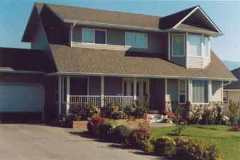 Architectural House Design - Colonial Exterior - Front Elevation Plan #126-118