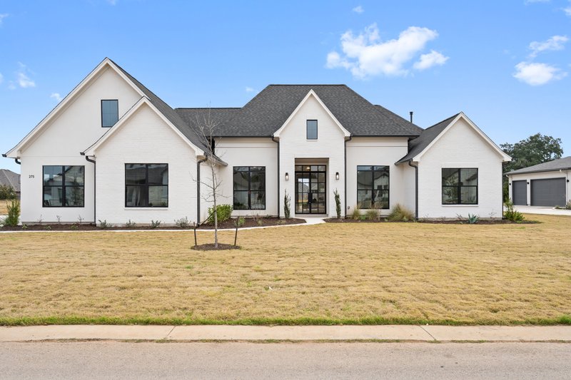 Dream House Plan - Exterior - Front Elevation for Farmhouse House Plan #430-295 - 5 bed, 3.5 bath