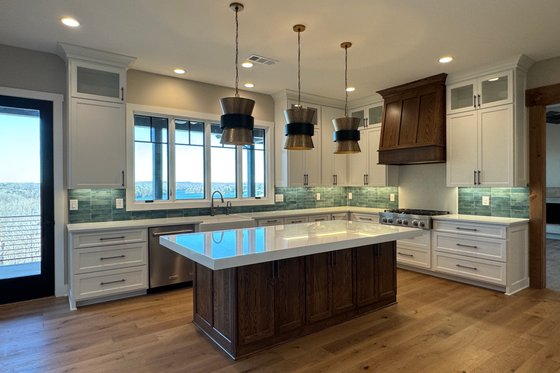 Interior - Master Bathroom 1 for Contemporary House Plan #437-136 - 4 bed, 4 bath