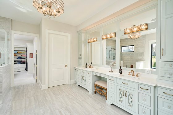 Interior - Master Bathroom for Craftsman House Plan #1089-35 - 3 bed, 2.5 bath